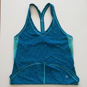 Lululemon athletic top